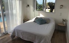Chambre indépendante dans pool house