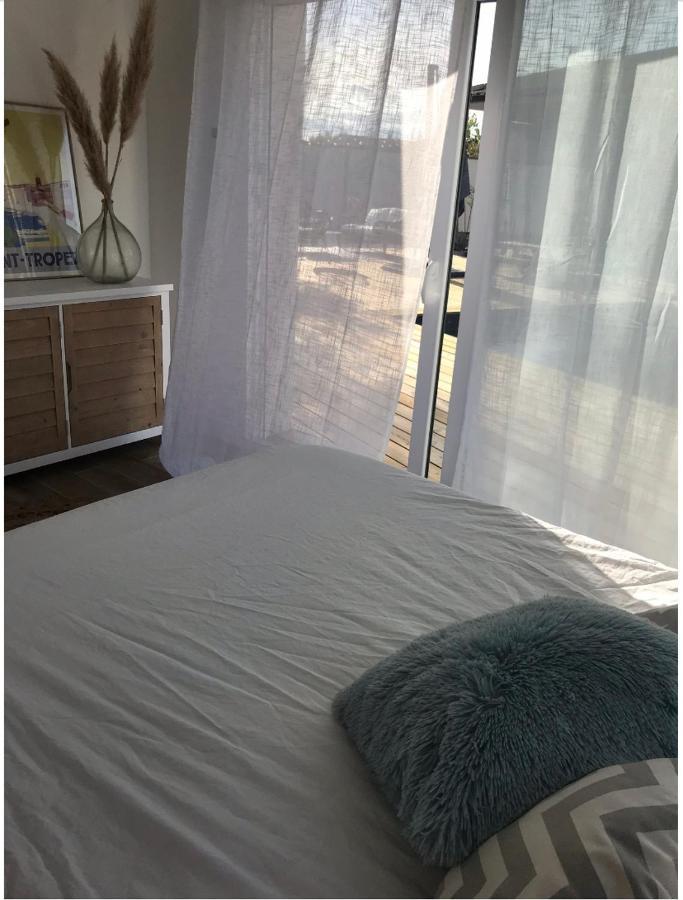 Chambre indépendante dans pool house Le Mas-dʼAgenais Extérieur photo
